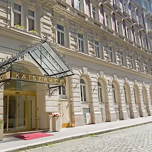 Kaiserhof 4* וינה